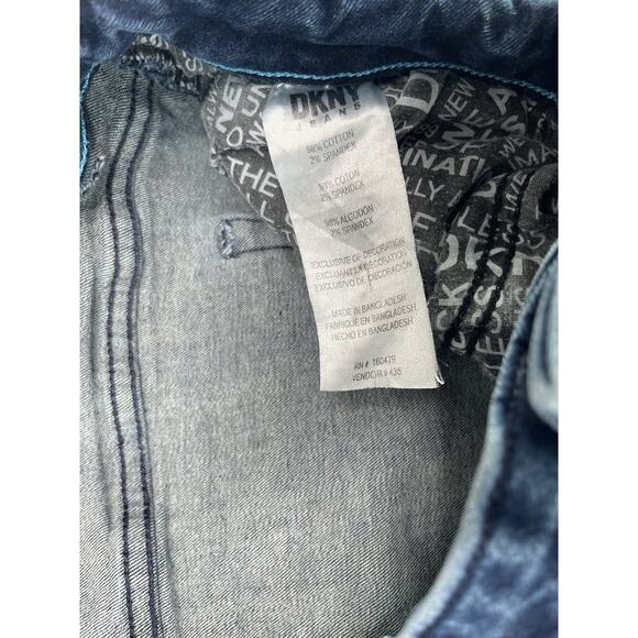 DKNY Men’s Jeans Bedford Slim Fit Size 38x32 Medium Wash Blue Jeans Casual - Picture 4 of 9